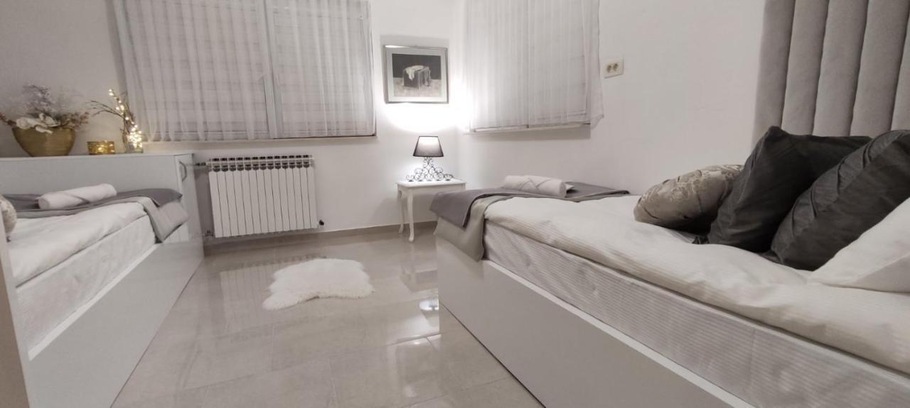 Vila Dzan Сараево Экстерьер фото